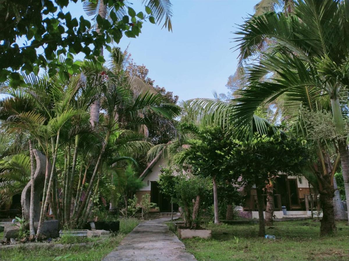 Dea Gili Cottages กิลิเมโน ภายนอก รูปภาพ