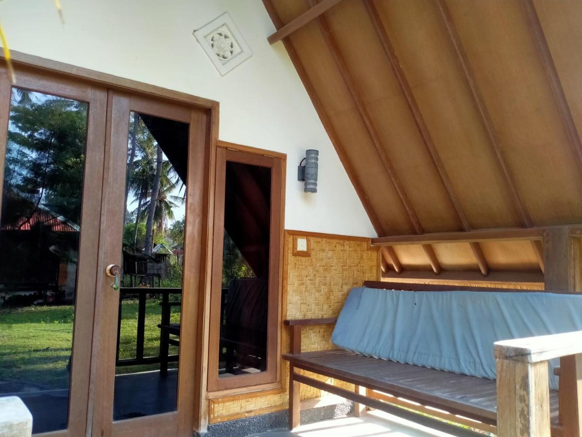 Dea Gili Cottages กิลิเมโน ภายนอก รูปภาพ