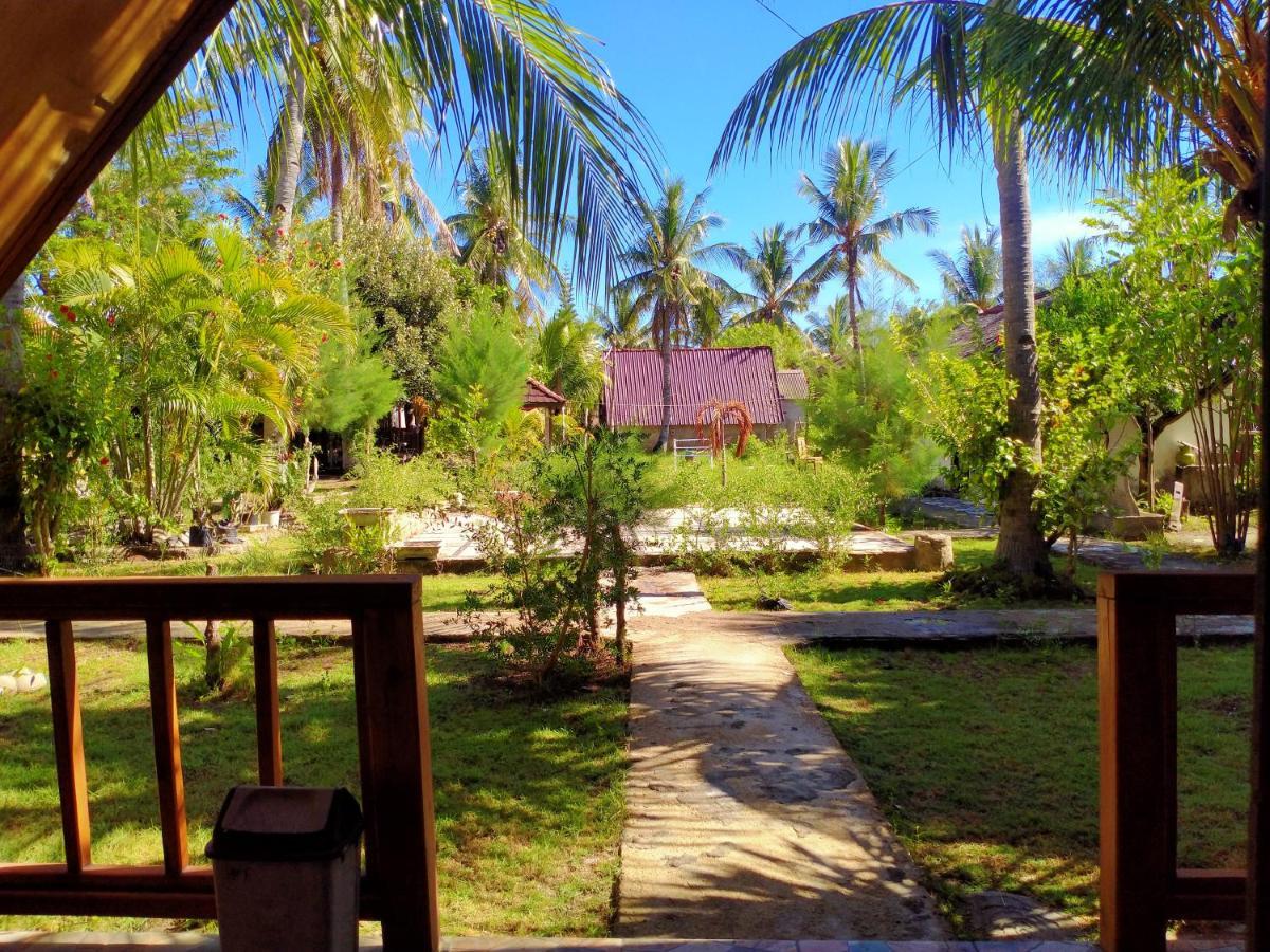 Dea Gili Cottages กิลิเมโน ภายนอก รูปภาพ