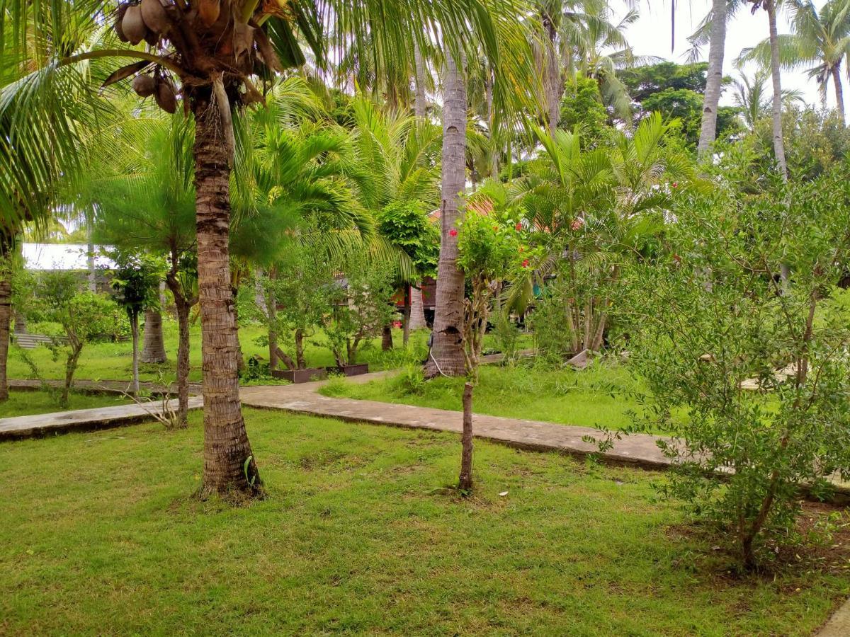 Dea Gili Cottages กิลิเมโน ภายนอก รูปภาพ